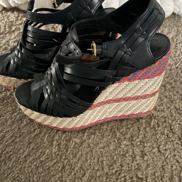 Tory Burch - Picture 2 of 5